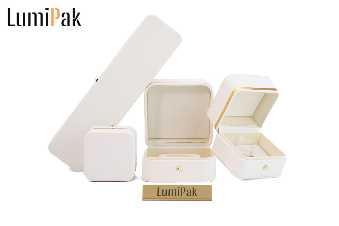 LumiPak Box Image